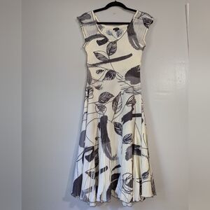 Komarov Crinkle Charmeuse Midi Dress With Black & Cream Abstract Leaf Print S